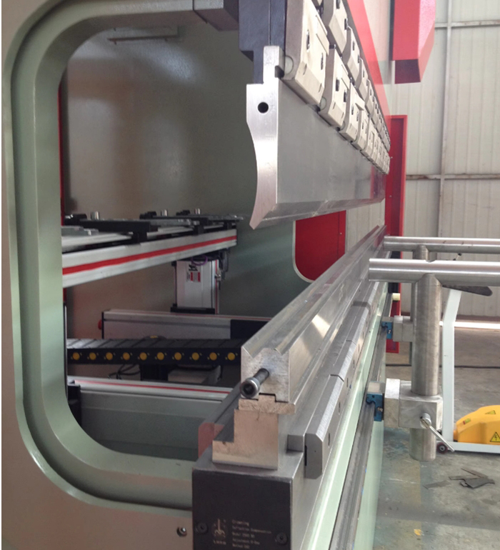Hydraulic Press Brakes