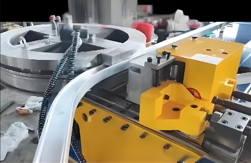¿Qué componentes componen principalmente la parte de transmisión hidráulica de la máquina para doblar tubos de soportes de cable de aleación de aluminio?